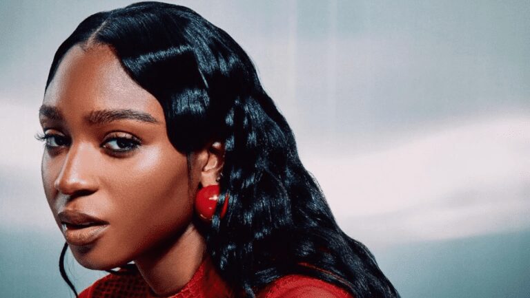 Após Normani revelar a data de lançamento de seu tão aguardado álbum de estreia, Dopamine, a cantora contou a razão de tanta demora. Seu primeiro single solo, “Motivation”, saiu em 2019 e, desde então, os fãs vem esperando um álbum solo da ex- Fifth Harmony