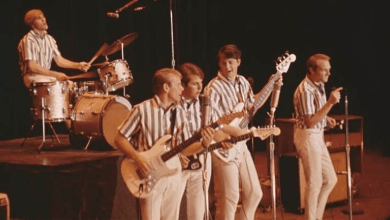 Documentário "The Beach Boys" estreia em 24 de maio na plataforma Disney+