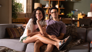 Disney+ divulga primeiro teaser de "Amor da Minha Vida", com Bruna Marquezine e Sérgio Malheiros