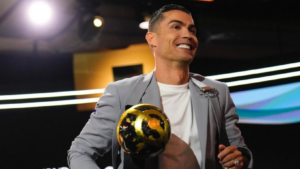 "Ele merecia a Bola de Ouro. Foi injusto": Cristiano Ronaldo aponta que Vini Jr. merecia a premiação